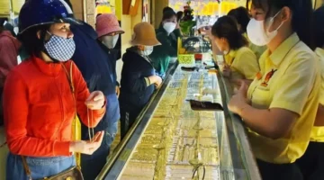 تقلبات حادة تسيطر على أسعار الذهب العالمية فهل تستمر موجة عدم الاستقرار؟